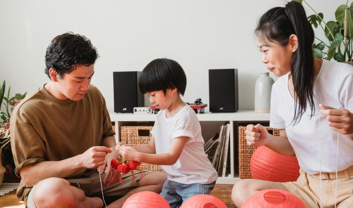 10 Powerful Parenting Strategies to Raise Emotionally Healthy, Confident, and Resilient Kids